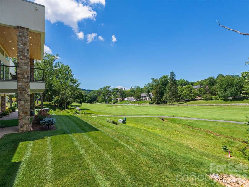 123 Wembley Road, Asheville, NC 28804.  MLS# CAR4392836, YatesRealty ID 975. 