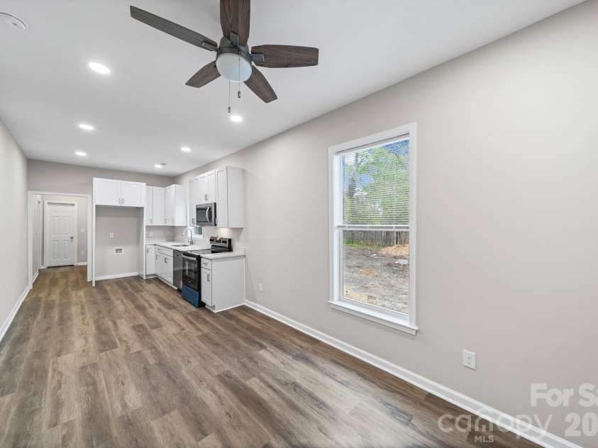 206 Legrand Street, Cheraw, SC 29520.  MLS# CAR4363903, YatesRealty ID 9750. 