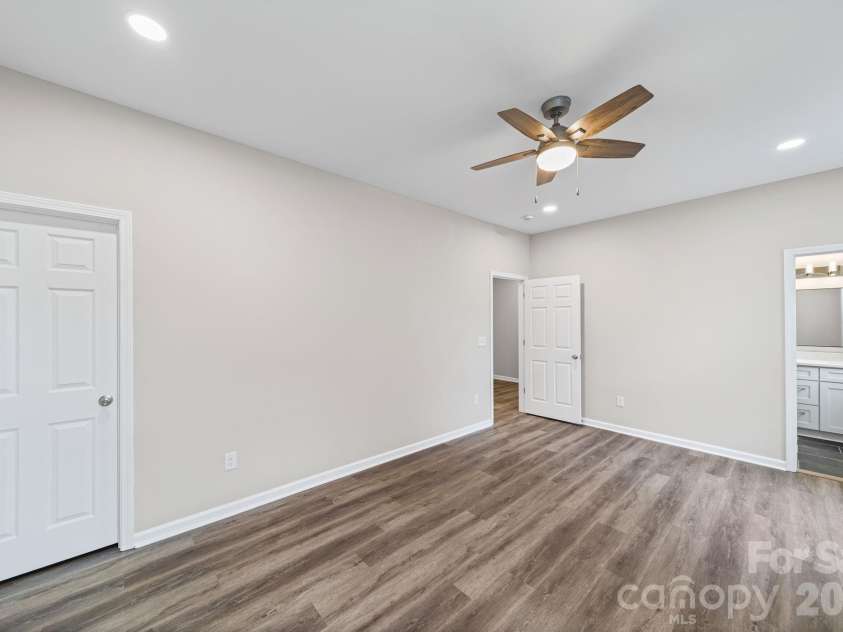 206 Legrand Street, Cheraw, SC 29520.  MLS# CAR4363903, YatesRealty ID 9750. 