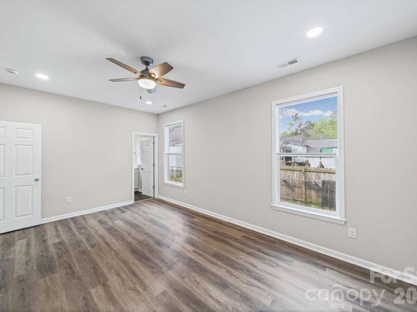 206 Legrand Street, Cheraw, SC 29520.  MLS# CAR4363903, YatesRealty ID 9750. 