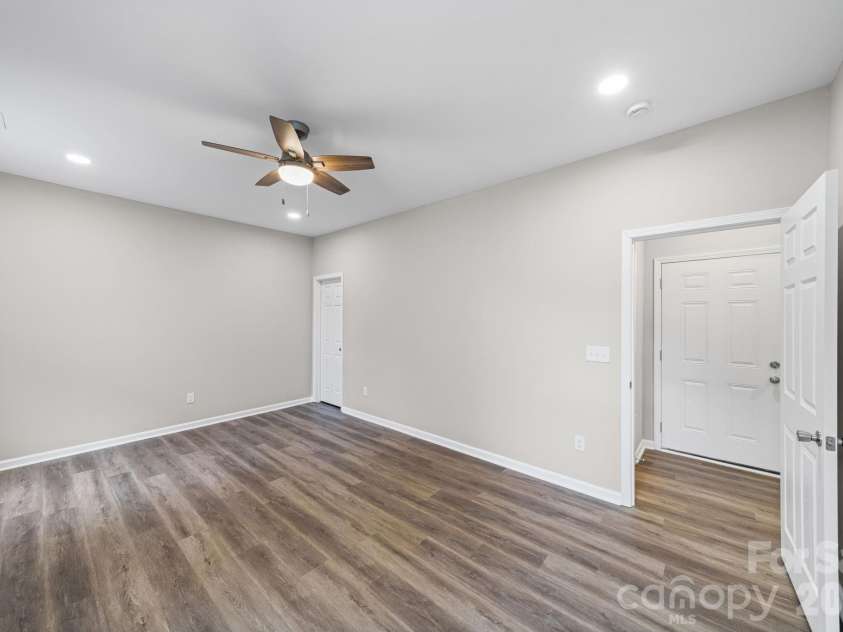 206 Legrand Street, Cheraw, SC 29520.  MLS# CAR4363903, YatesRealty ID 9750. 