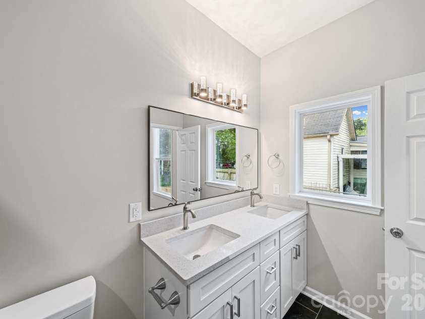 206 Legrand Street, Cheraw, SC 29520.  MLS# CAR4363903, YatesRealty ID 9750. 