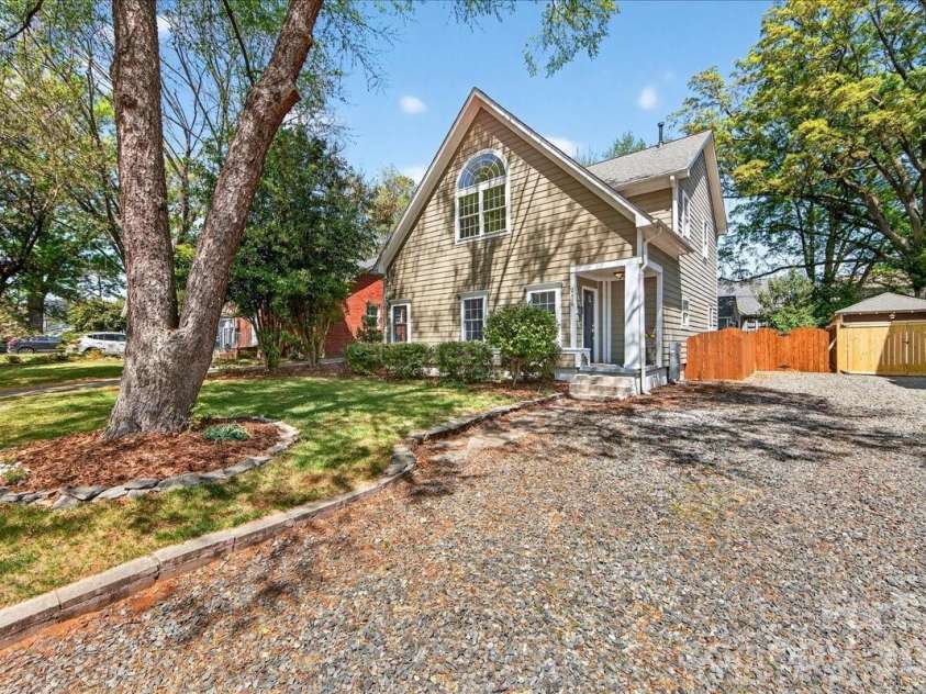 2419 Chesterfield Avenue, Charlotte, NC 28205.  MLS# CAR4365564, YatesRealty ID 9751. 