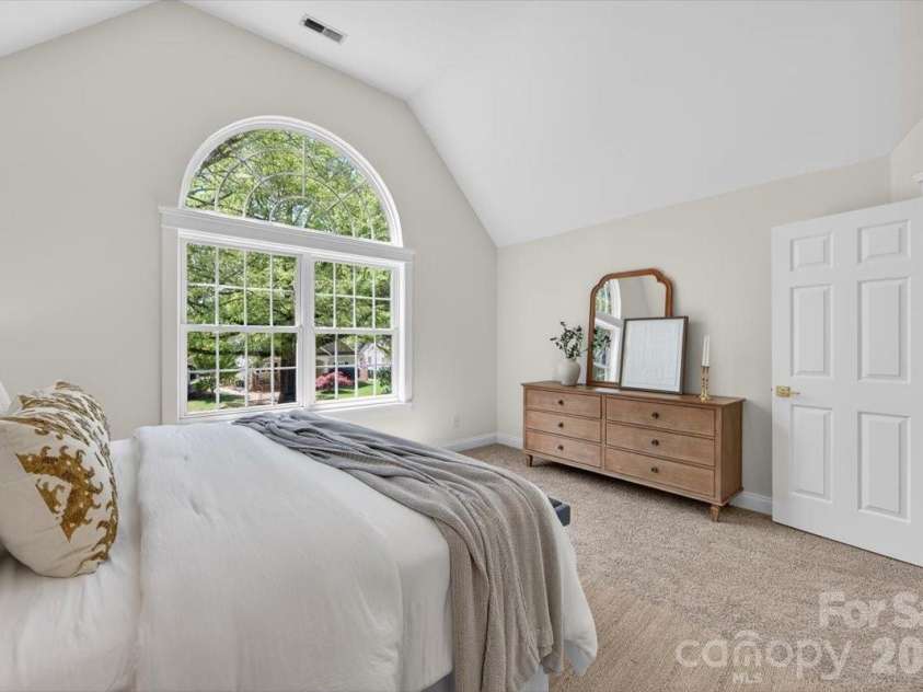 2419 Chesterfield Avenue, Charlotte, NC 28205.  MLS# CAR4365564, YatesRealty ID 9751. Primary Suite
