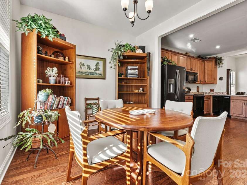 7029 Overjoyed Crossing, Charlotte, NC 28215.  MLS# CAR4212396, YatesRealty ID 9751. 