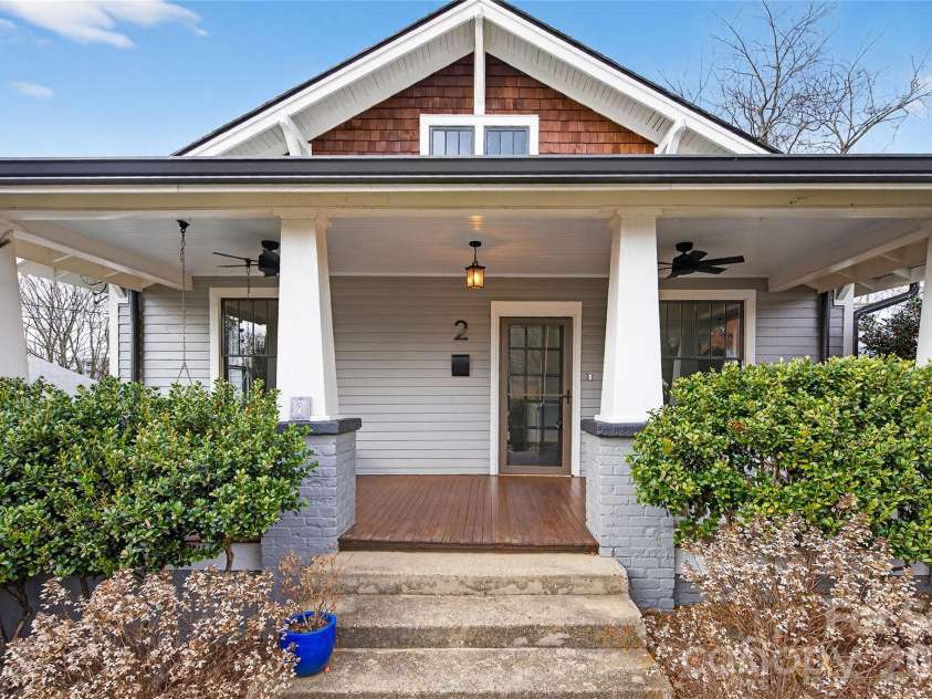 2 Hunt Hill Place, Asheville, NC 28801.  MLS# CAR4347464, YatesRealty ID 9752. 