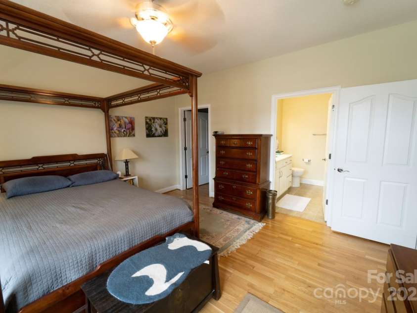 95 Outlook Circle, Swannanoa, NC 28778.  MLS# CAR4244767, YatesRealty ID 9752. Primary bedroom on main level