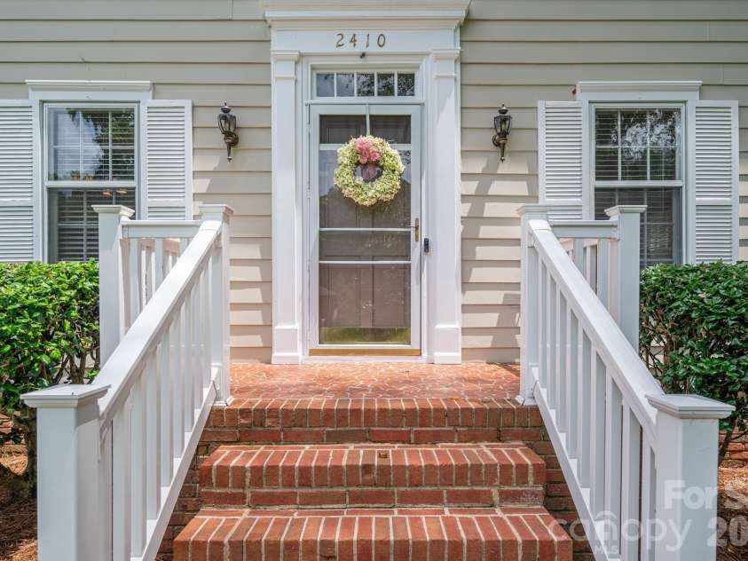 2410 Monticello Drive, Gastonia, NC 28056.  MLS# CAR4396522, YatesRealty ID 9755. 
