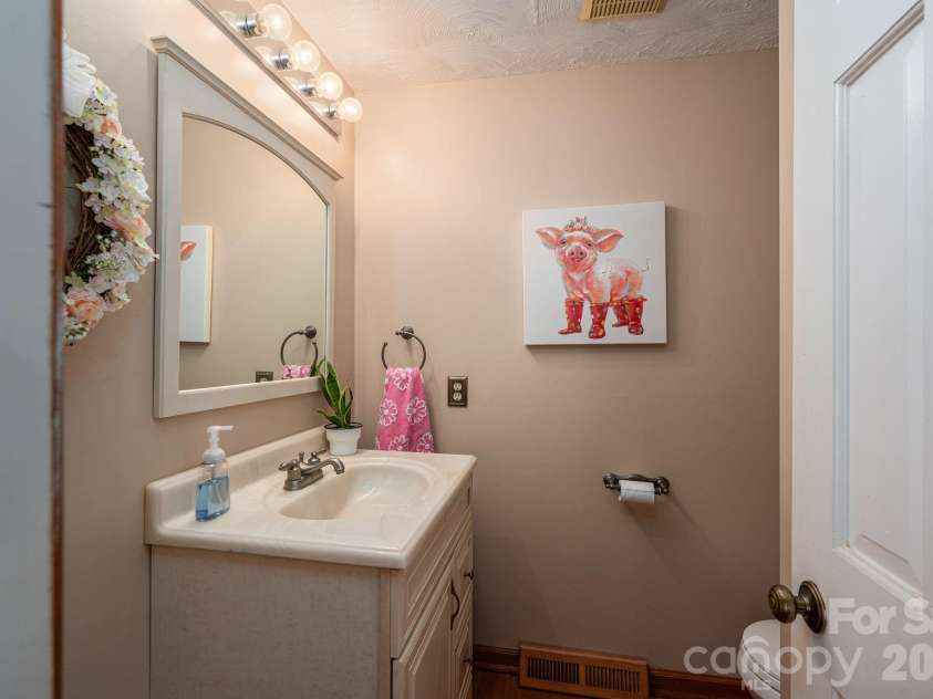 2410 Monticello Drive, Gastonia, NC 28056.  MLS# CAR4396522, YatesRealty ID 9755. 