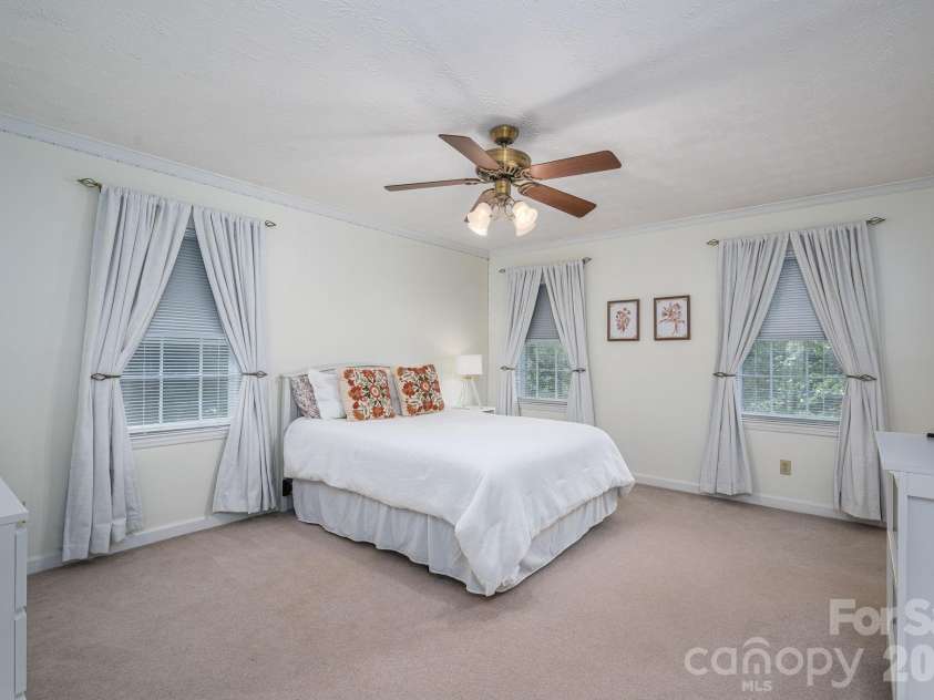 2410 Monticello Drive, Gastonia, NC 28056.  MLS# CAR4396522, YatesRealty ID 9755. 