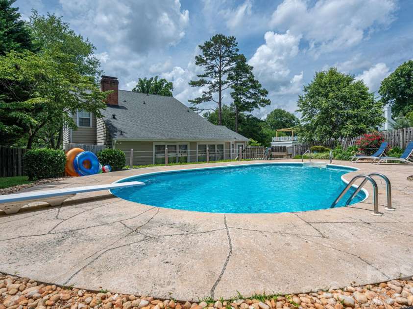 2410 Monticello Drive, Gastonia, NC 28056.  MLS# CAR4396522, YatesRealty ID 9755. 