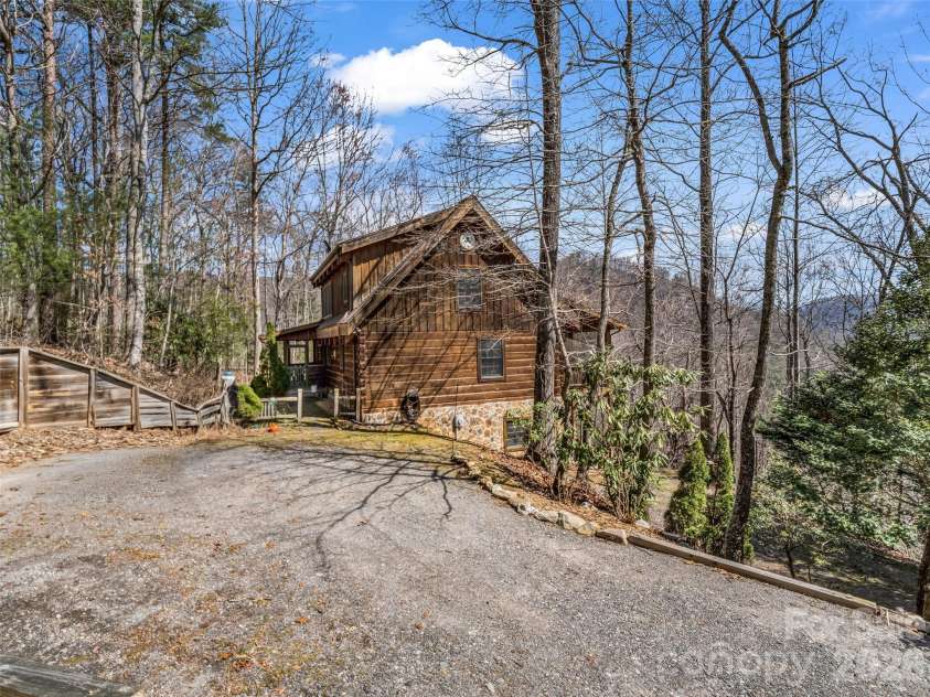 256 Bear Branch Road, Hendersonville, NC 28792.  MLS# CAR4361607, YatesRealty ID 9757. 