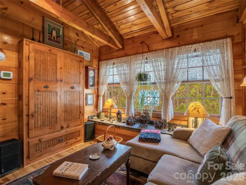 256 Bear Branch Road, Hendersonville, NC 28792.  MLS# CAR4361607, YatesRealty ID 9757. 