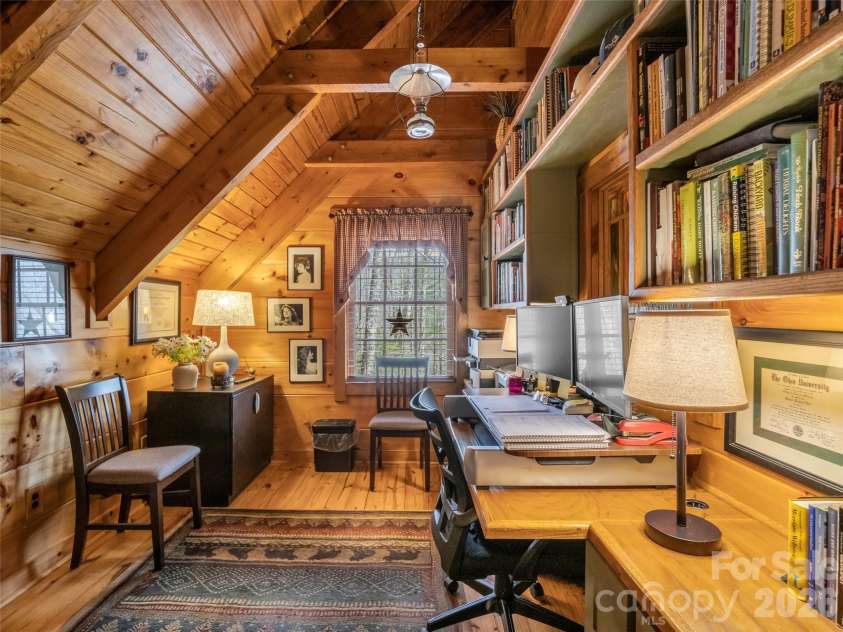 256 Bear Branch Road, Hendersonville, NC 28792.  MLS# CAR4361607, YatesRealty ID 9757. 