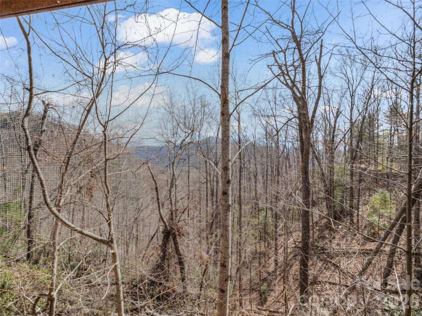 256 Bear Branch Road, Hendersonville, NC 28792.  MLS# CAR4361607, YatesRealty ID 9757. 