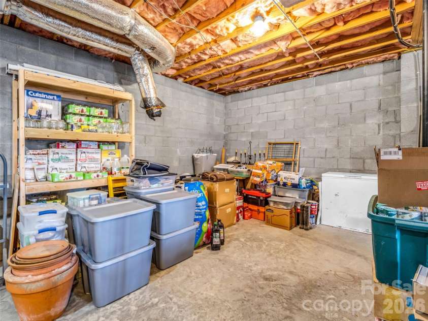 256 Bear Branch Road, Hendersonville, NC 28792.  MLS# CAR4361607, YatesRealty ID 9757. 
