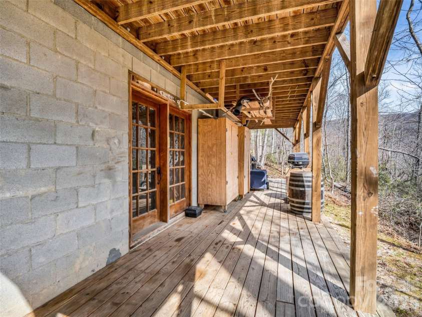 256 Bear Branch Road, Hendersonville, NC 28792.  MLS# CAR4361607, YatesRealty ID 9757. 