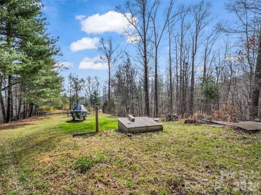 256 Bear Branch Road, Hendersonville, NC 28792.  MLS# CAR4361607, YatesRealty ID 9757. 
