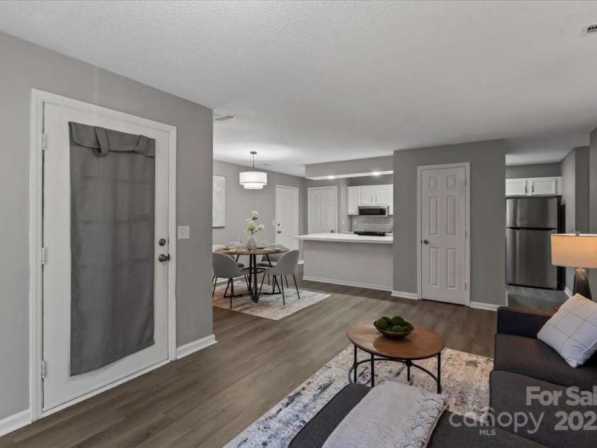 6224 Rosecroft Drive, Charlotte, NC 28215.  MLS# CAR4239650, YatesRealty ID 9757. Spacious living area, entry way, multi purpose closet.