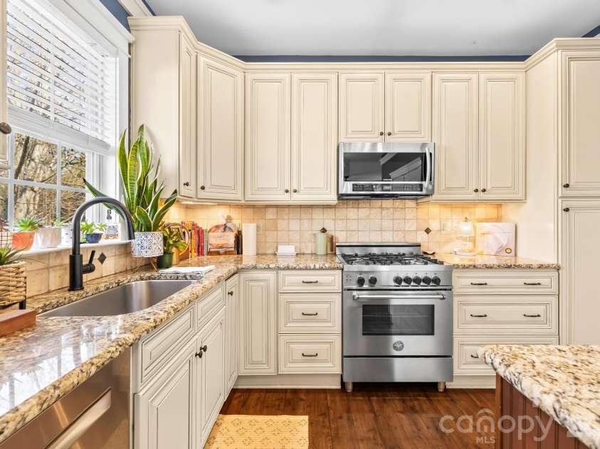 159 Water Oak Drive, Mooresville, NC 28117.  MLS# CAR4354862, YatesRealty ID 9758. 