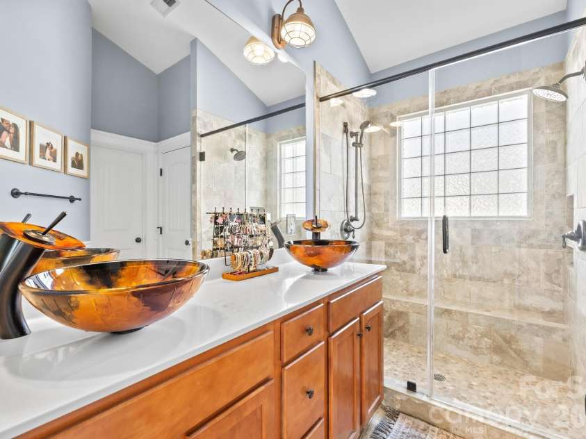 159 Water Oak Drive, Mooresville, NC 28117.  MLS# CAR4354862, YatesRealty ID 9758. 