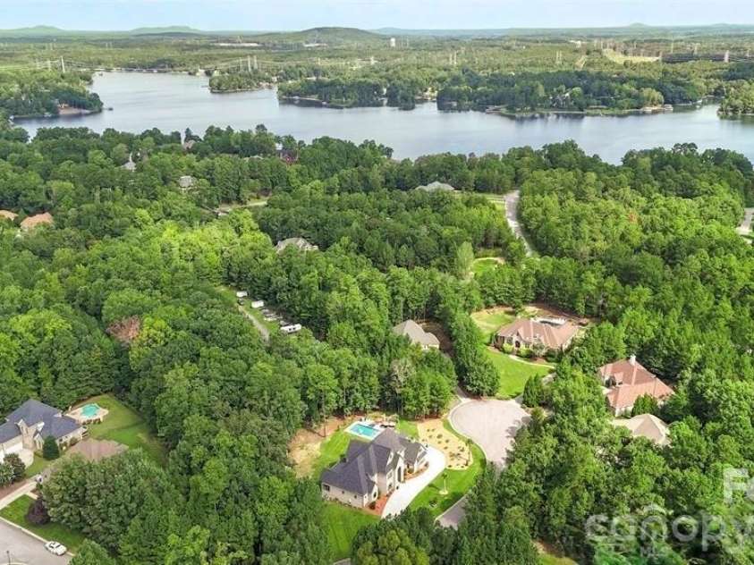 220 Palm Cove Way, York, SC 29745.  MLS# CAR4359684, YatesRealty ID 9759. 