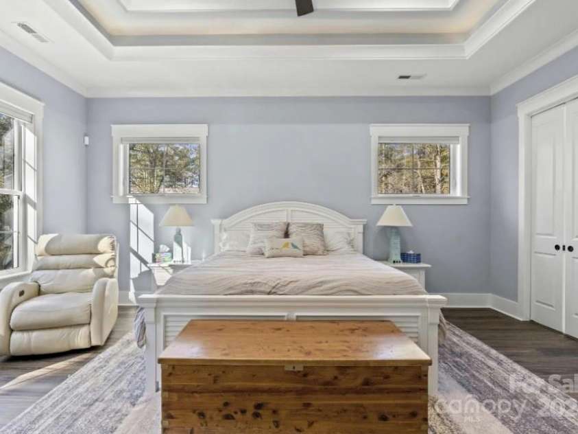 001 Beatties Ford Road, Huntersville, NC 28078.  MLS# CAR4149773, YatesRealty ID 976. 