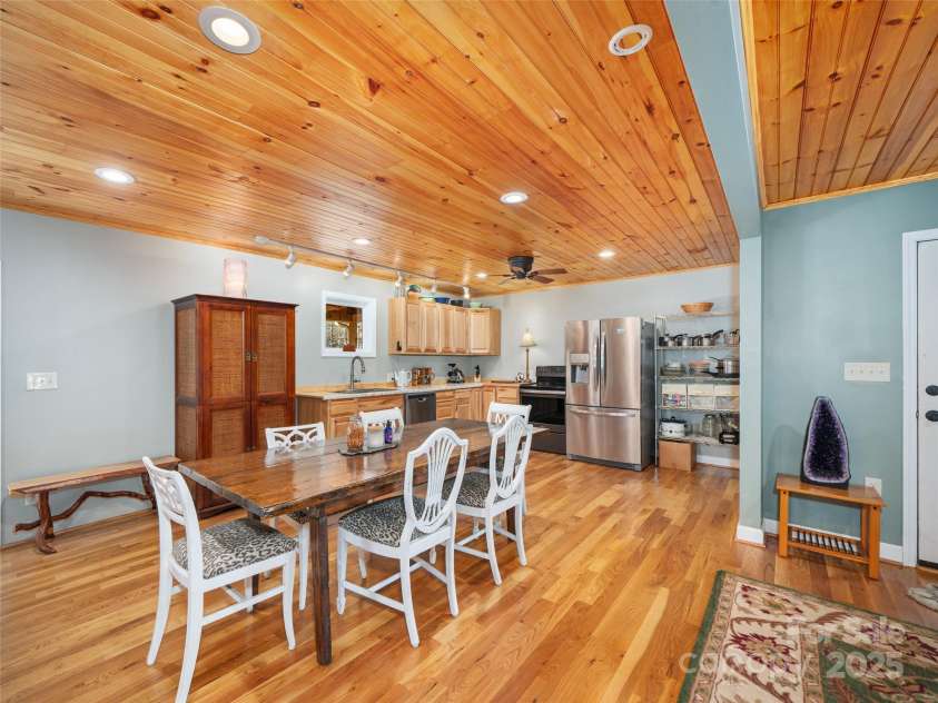 23 Katies Road, Marshall, NC 28753.  MLS# CAR4203088, YatesRealty ID 976. 