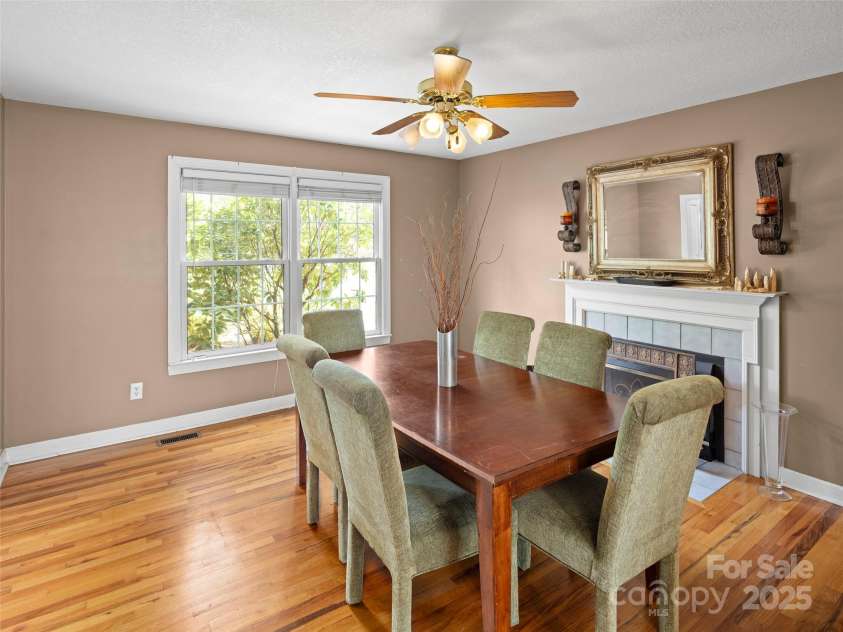 11 Emerald Drive, Fairview, NC 28730.  MLS# CAR4238890, YatesRealty ID 9760. 