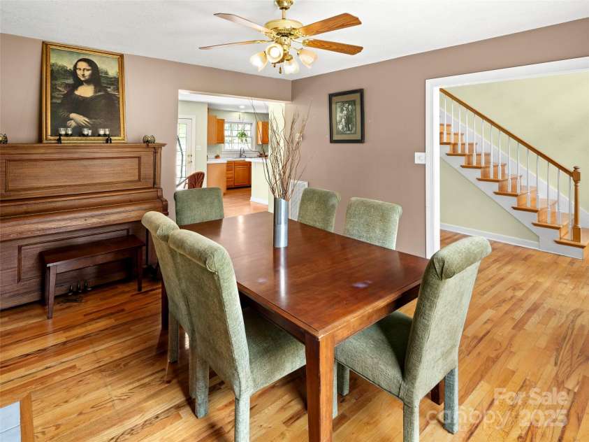11 Emerald Drive, Fairview, NC 28730.  MLS# CAR4238890, YatesRealty ID 9760. 