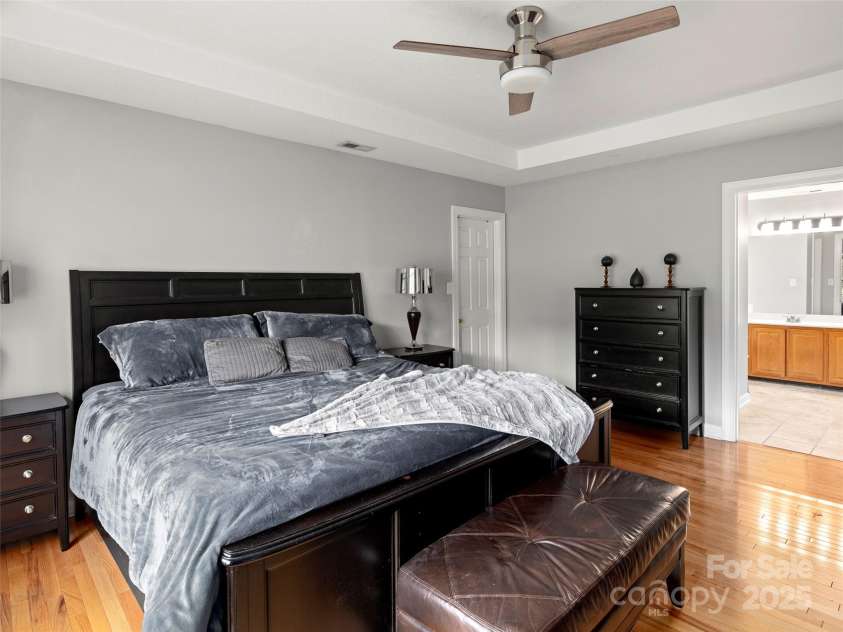 11 Emerald Drive, Fairview, NC 28730.  MLS# CAR4238890, YatesRealty ID 9760. 