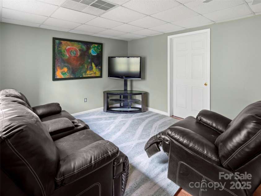 11 Emerald Drive, Fairview, NC 28730.  MLS# CAR4238890, YatesRealty ID 9760. 