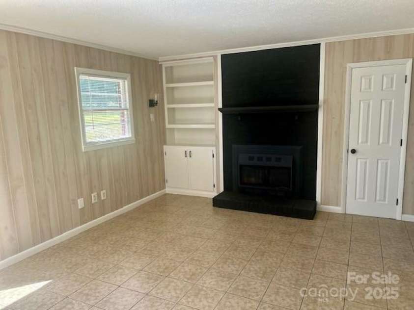 1026 Garden Street, Lenoir, NC 28645.  MLS# CAR4244664, YatesRealty ID 9761. 