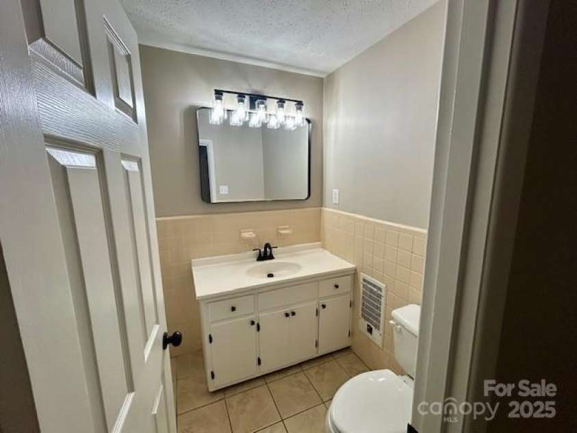 1026 Garden Street, Lenoir, NC 28645.  MLS# CAR4244664, YatesRealty ID 9761. 