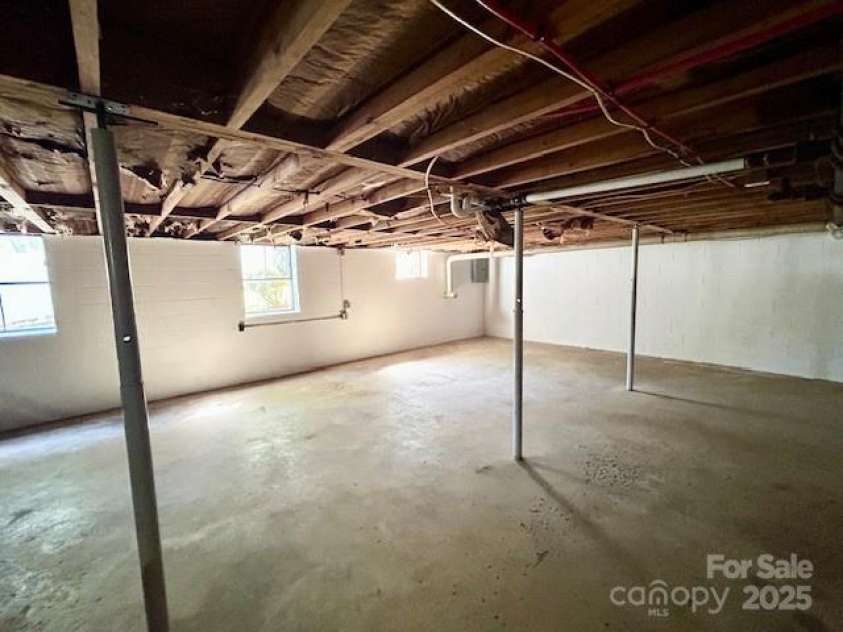 1026 Garden Street, Lenoir, NC 28645.  MLS# CAR4244664, YatesRealty ID 9761. 