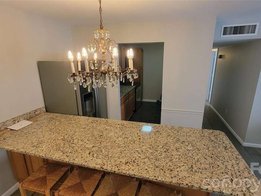 1323 Queens Road, Charlotte, NC 28207.  MLS# CAR4303890, YatesRealty ID 9762. 