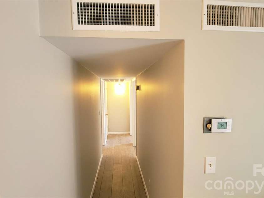 1323 Queens Road, Charlotte, NC 28207.  MLS# CAR4303890, YatesRealty ID 9762. 