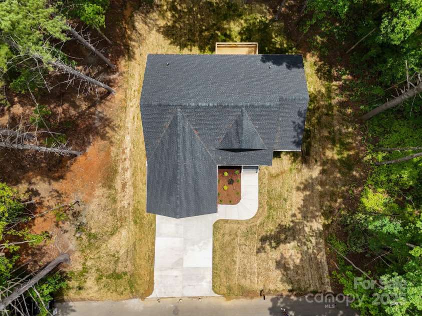 605 Knob Road, Pisgah Forest, NC 28768.  MLS# CAR4235322, YatesRealty ID 9764. 
