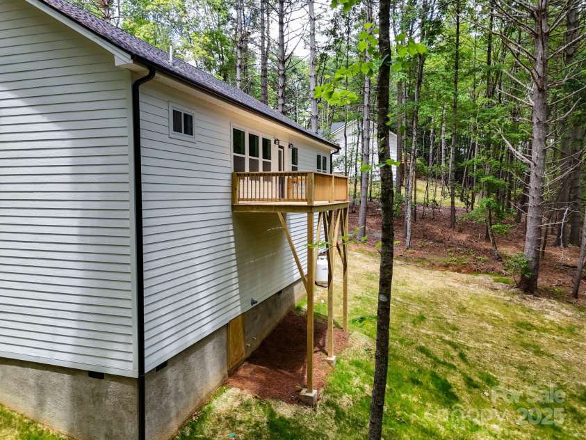605 Knob Road, Pisgah Forest, NC 28768.  MLS# CAR4235322, YatesRealty ID 9764. 