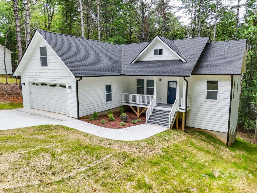 605 Knob Road, Pisgah Forest, NC 28768.  MLS# CAR4235322, YatesRealty ID 9764. 