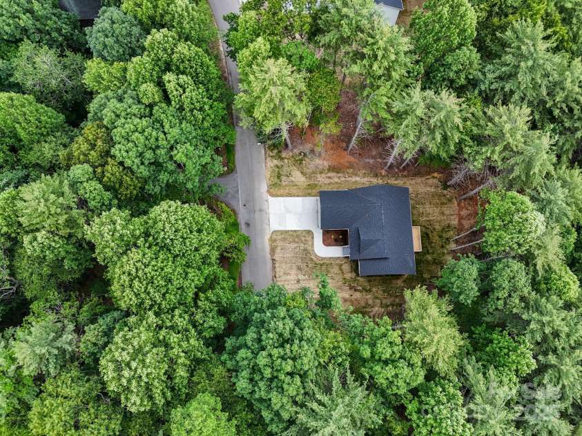 605 Knob Road, Pisgah Forest, NC 28768.  MLS# CAR4235322, YatesRealty ID 9764. 