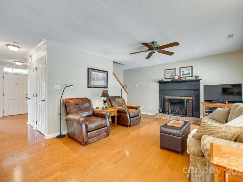 15306 Gower Court, Charlotte, NC 28278.  MLS# CAR4251500, YatesRealty ID 9765. 