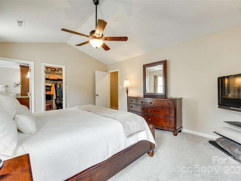 15306 Gower Court, Charlotte, NC 28278.  MLS# CAR4251500, YatesRealty ID 9765. 