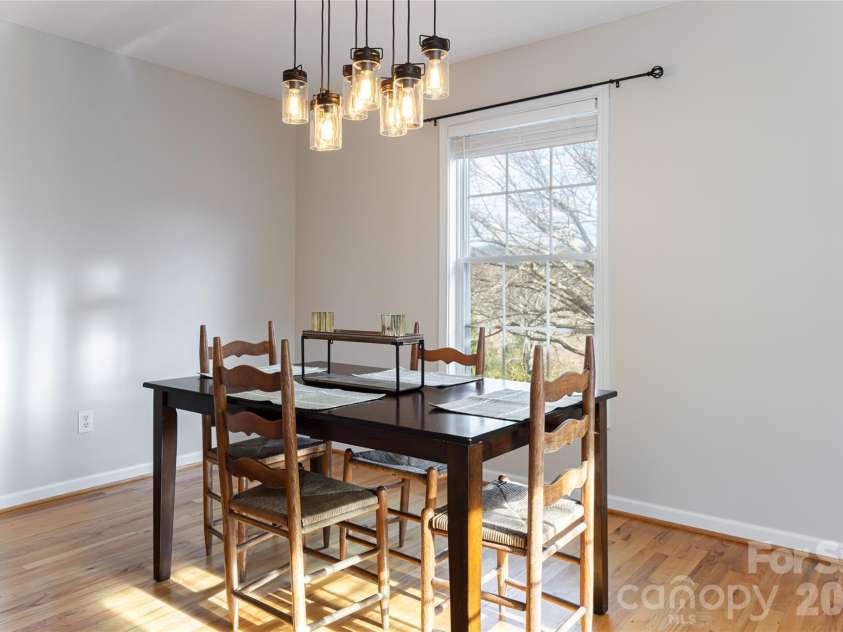 16 Kinsale Drive, Leicester, NC 28748.  MLS# CAR4340281, YatesRealty ID 9765. 