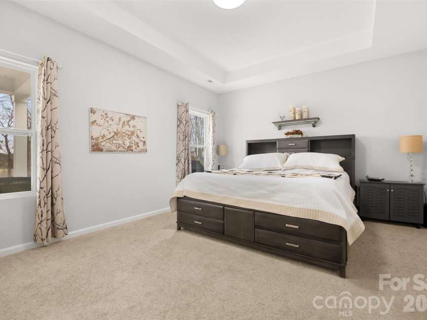 479 Shallowford Drive, Rock Hill, SC 29732.  MLS# CAR4353877, YatesRealty ID 9765. Primary Bedroom on Main floor.