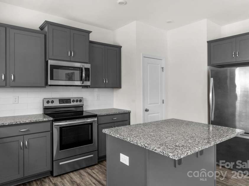 197 Park View Drive, Stanfield, NC 28163.  MLS# CAR4248201, YatesRealty ID 9766. 