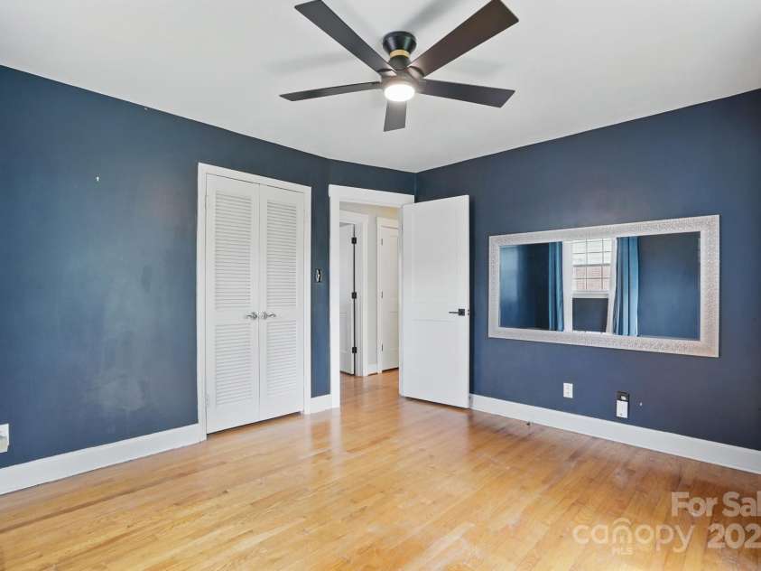 1917 Bentley Place, Charlotte, NC 28205.  MLS# CAR4250365, YatesRealty ID 9767. Guest room 1