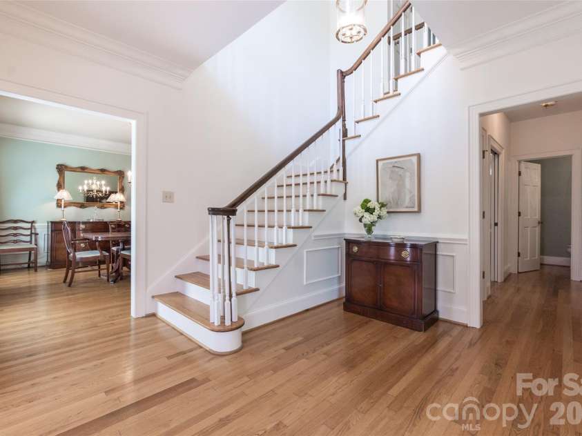 7045 Erin Court, Charlotte, NC 28210.  MLS# CAR4361093, YatesRealty ID 9768. 