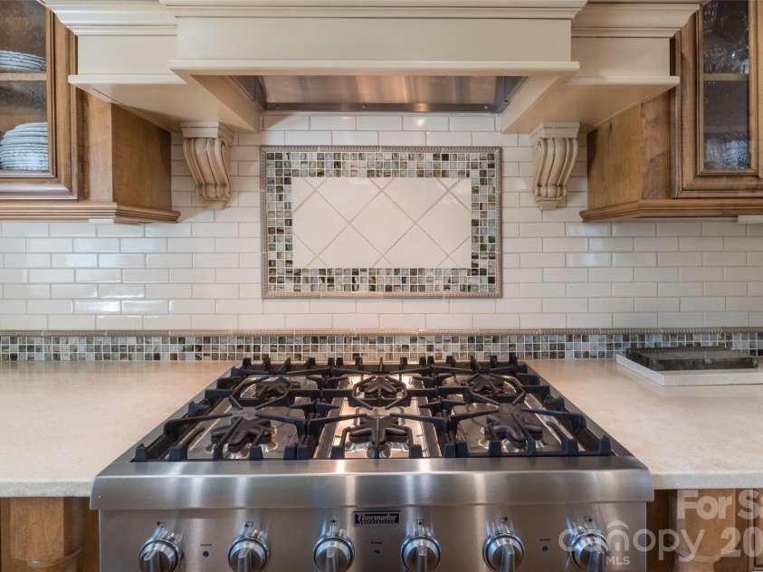 7045 Erin Court, Charlotte, NC 28210.  MLS# CAR4361093, YatesRealty ID 9768. 