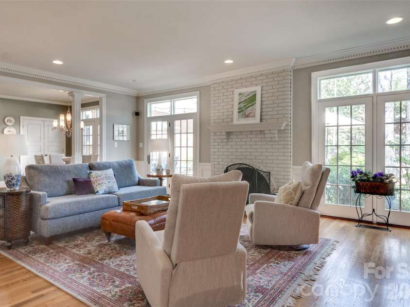 7045 Erin Court, Charlotte, NC 28210.  MLS# CAR4361093, YatesRealty ID 9768. 